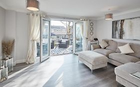 Host & Stay - Aidan Gardens